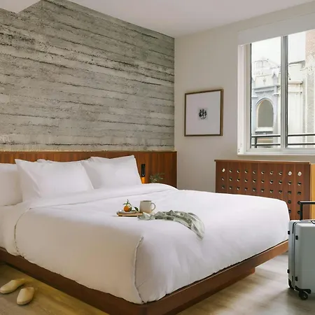Henri On 24 Hotel Chelsea, Sonder By Marriott Bonvoy